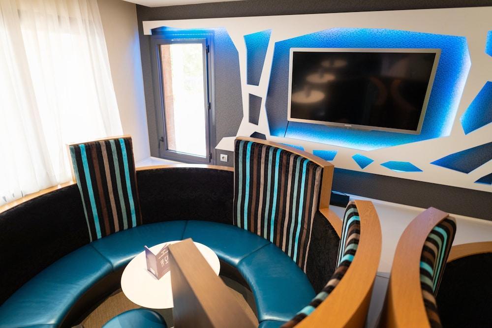 Holiday Inn Express Arras By Ihg Dış mekan fotoğraf