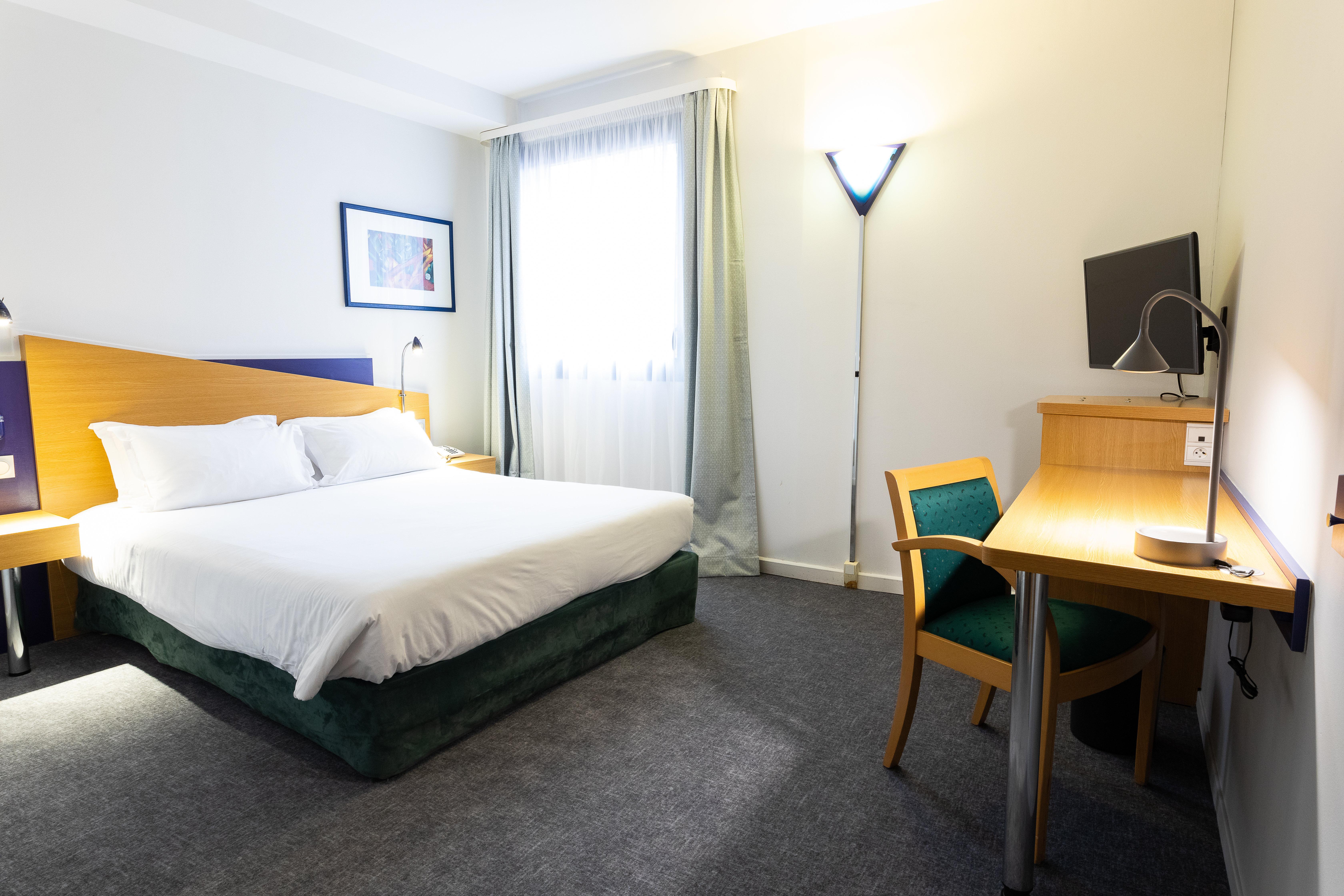 Holiday Inn Express Arras By Ihg Dış mekan fotoğraf