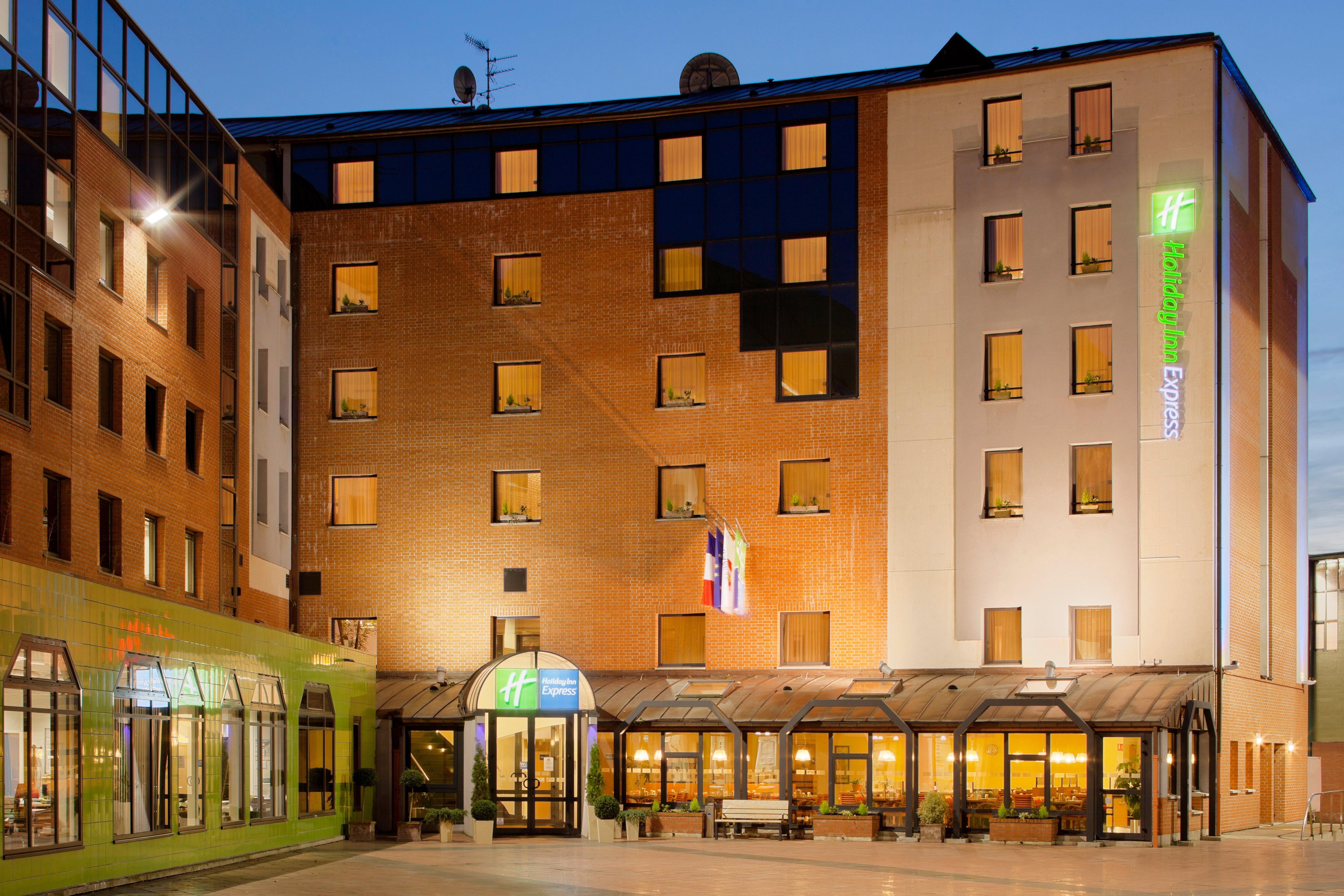 Holiday Inn Express Arras By Ihg Dış mekan fotoğraf