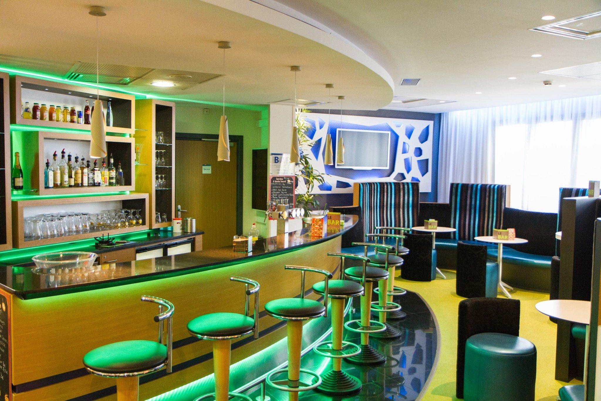 Holiday Inn Express Arras By Ihg Dış mekan fotoğraf