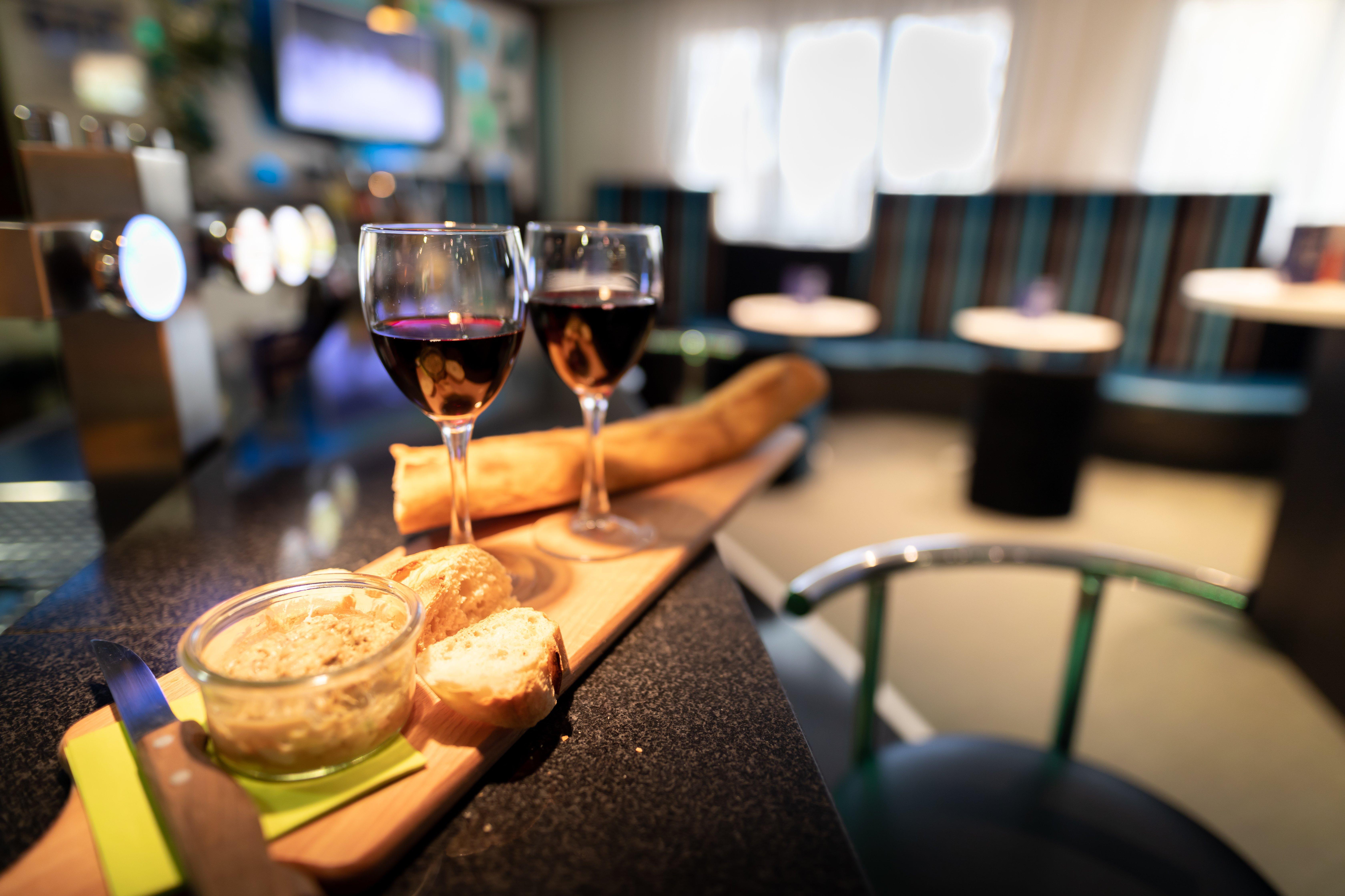 Holiday Inn Express Arras By Ihg Dış mekan fotoğraf
