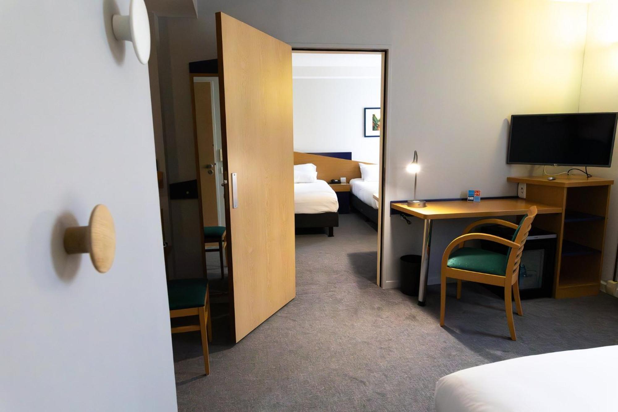 Holiday Inn Express Arras By Ihg Dış mekan fotoğraf